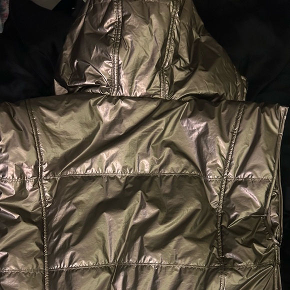 Daily Practice by Anthropologie
Metallic Puffer Vest - Picture 5 of 8